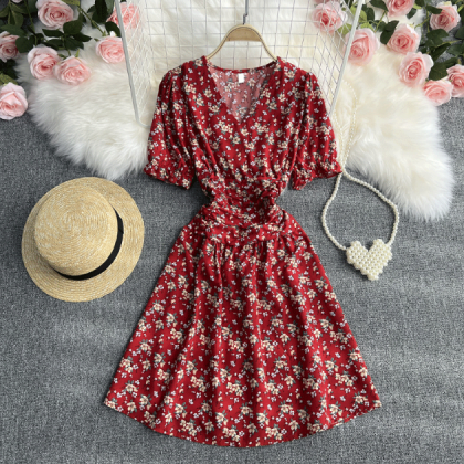 V-neck Short-sleeved Chiffon Floral Loose Dress