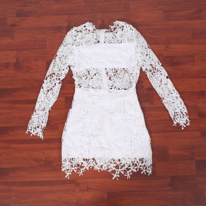 Long-sleeved Round Neck White Lace Dress Vc30719mn