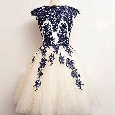 Pretty Lace Sleeveless Princess Dress