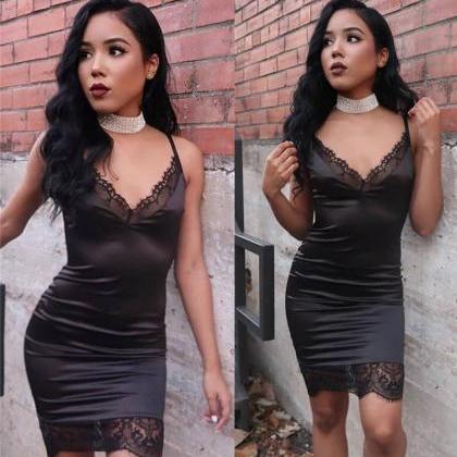 Sexy V-neck Lace Package Hip Dress 33101