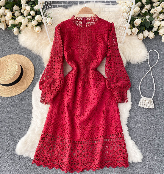 Solid Color Temperament Retro Lace Long Sleeved Dress