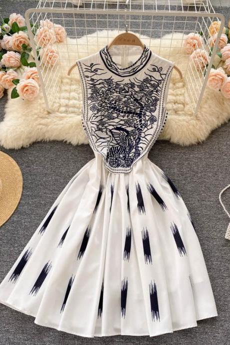 White Fashion Sleeveless Embroidered Dress