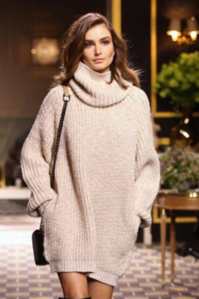 LONG-SLEEVED HIGH-NECKED KNIT SWEATER