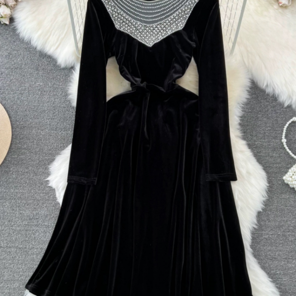 Elegant Velvet Long Sleeve Stylish Black Dress